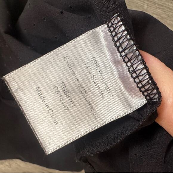 Mondetta workout semi cropped black tank open back and perforated - Picture 5 of 8